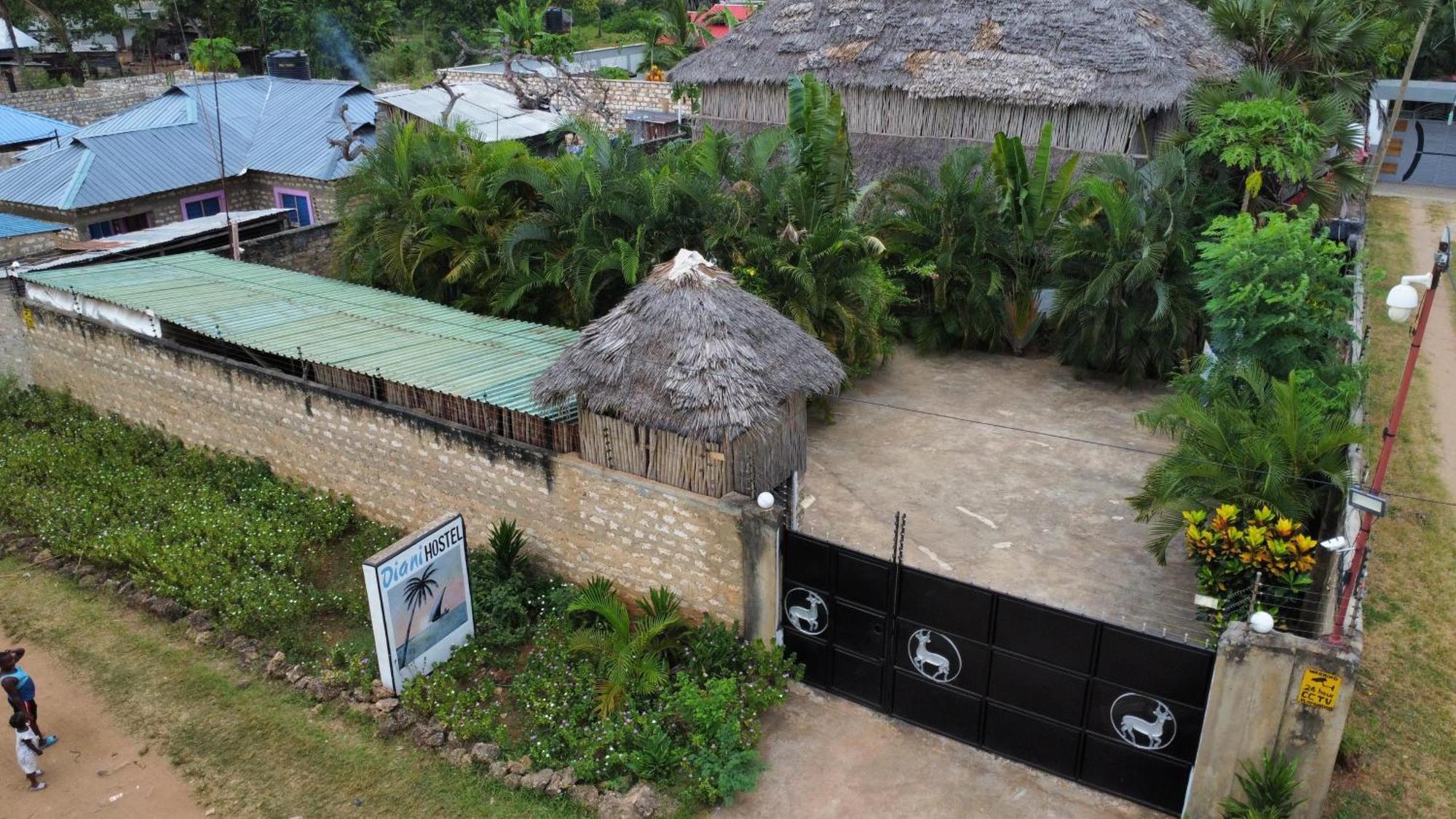 Diani Hostel Praia de Diani Exterior foto