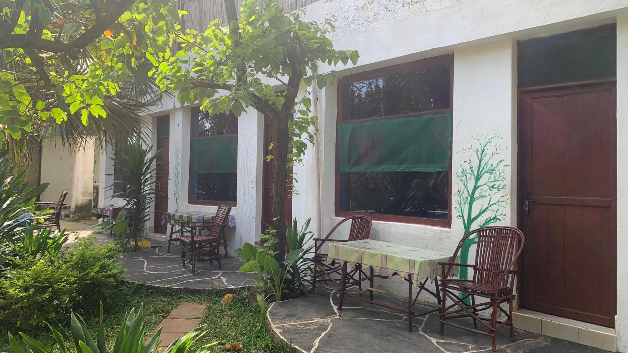 Diani Hostel Praia de Diani Exterior foto